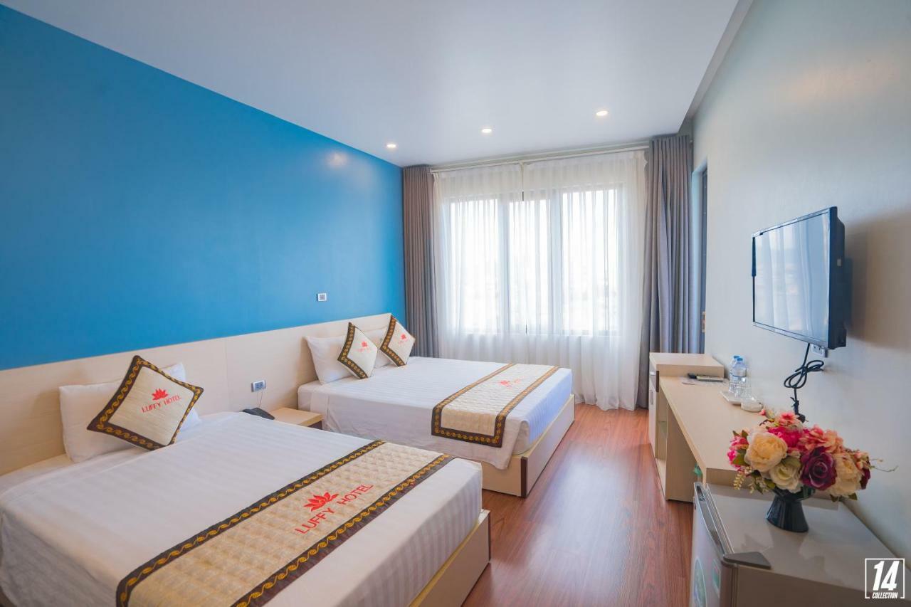 Luffy Hotel Uong Bi Exterior photo